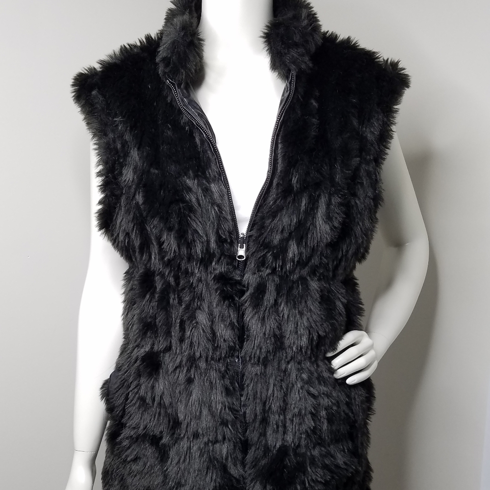 Bagatelle reversible black vest